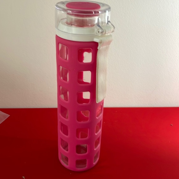 ELLO WATER BOTTLE - Picture 1 of 6